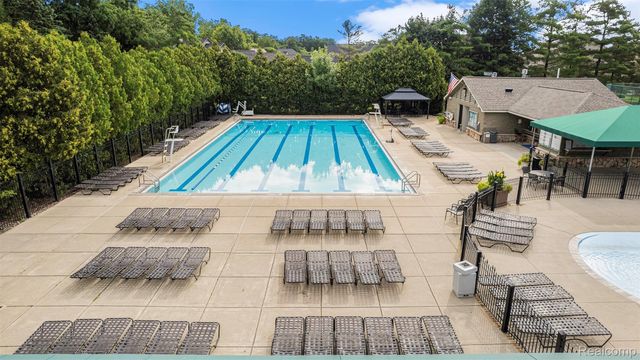 4179 Saint Andrews Street, Genoa Township, MI 48843