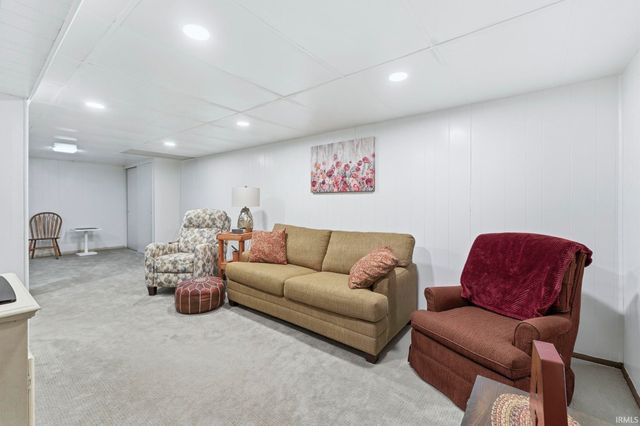 1216 Maxine Drive, Fort Wayne, IN 46807