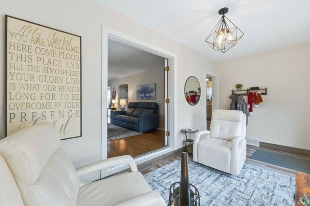 1216 Maxine Drive, Fort Wayne, IN 46807