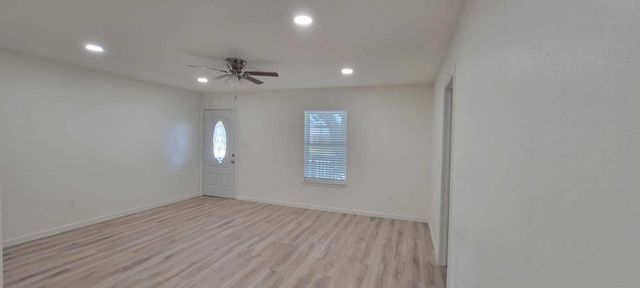 7409 Valeda Drive, Deer Park, TX 77536