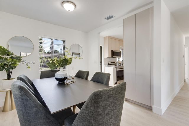 16049 NE 9th PL, North Miami Beach, FL 33162