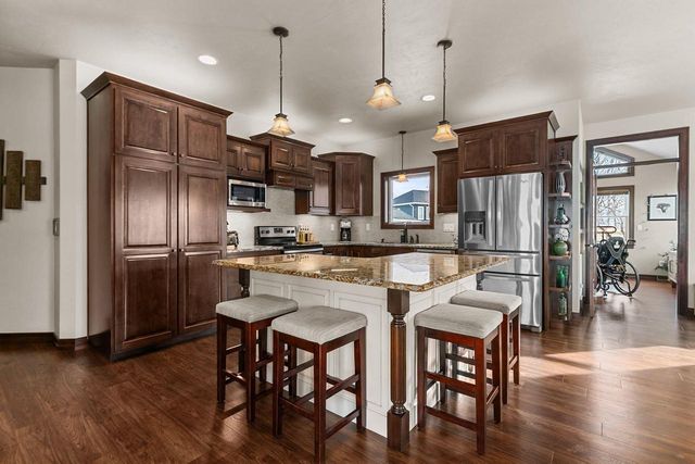 1441 AVA HOPE COURT, De Pere, WI 54115