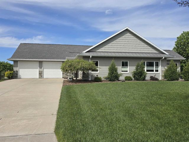 1441 AVA HOPE COURT, De Pere, WI 54115