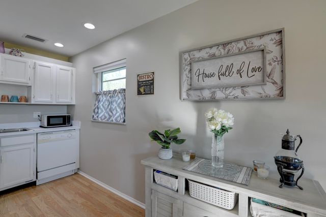 32 Pine Arbor Lane 205, Vero Beach, FL 32962