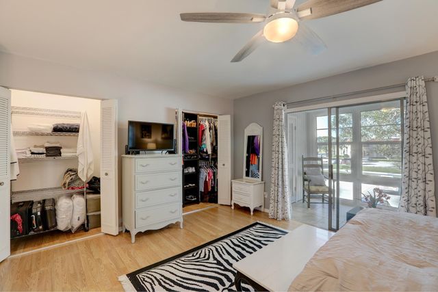 32 Pine Arbor Lane 205, Vero Beach, FL 32962