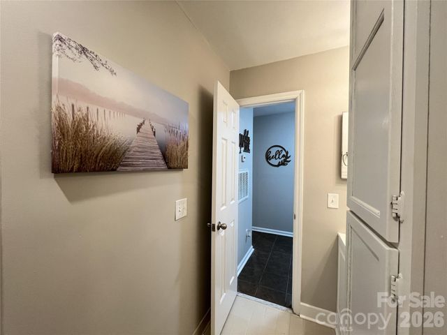 9041 J M Keynes Drive, Charlotte, NC 28262