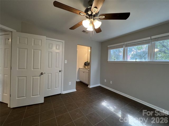 9041 J M Keynes Drive, Charlotte, NC 28262