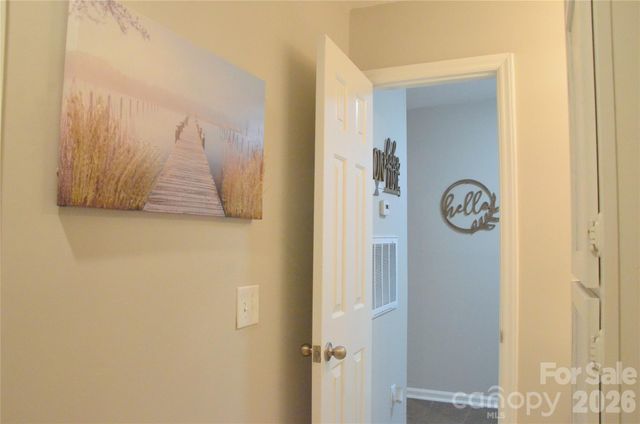 9041 J M Keynes Drive, Charlotte, NC 28262