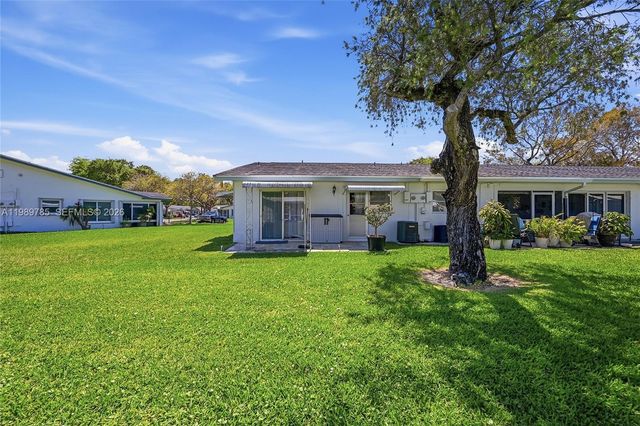 8431 NW 12th St D68, Plantation, FL 33322