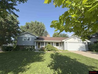 829 Church Street, St. Peter, MN 56082