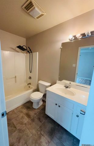 25418 Homestead Dr, Denham Springs, LA 70726