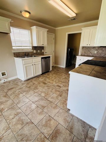 25418 Homestead Dr, Denham Springs, LA 70726