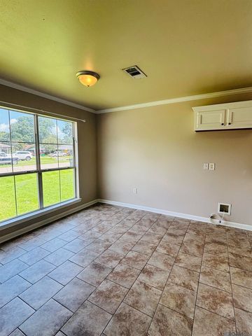 25418 Homestead Dr, Denham Springs, LA 70726