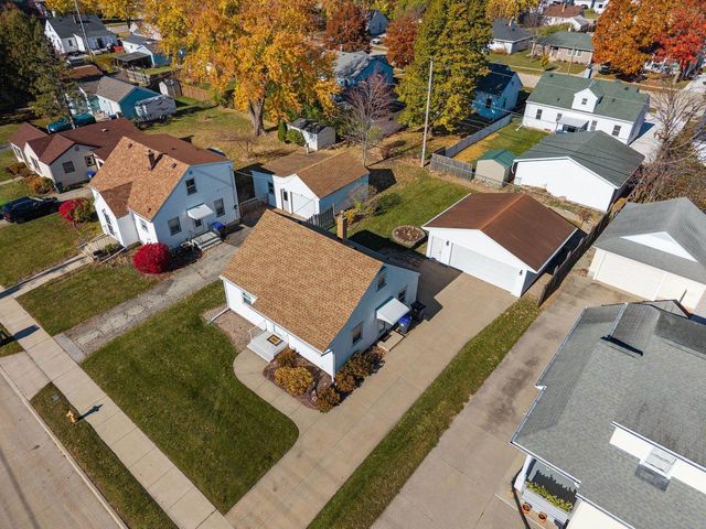 125 W CECIL STREET, Neenah, WI 54956