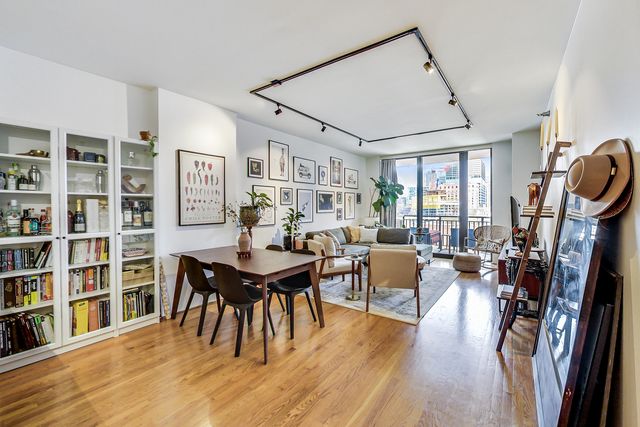 330 N Jefferson Street 903, Chicago, IL 60661