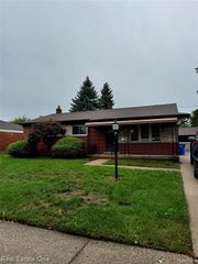 25507 Thomas Drive, Warren, MI 48091