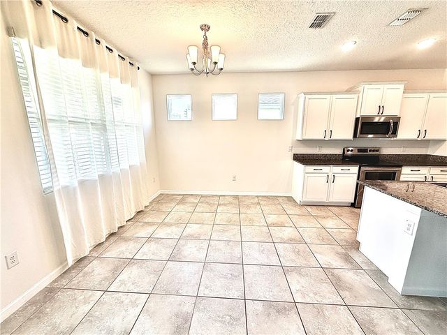 2577 Crowned Eagle Circle SW, Vero Beach, FL 32962