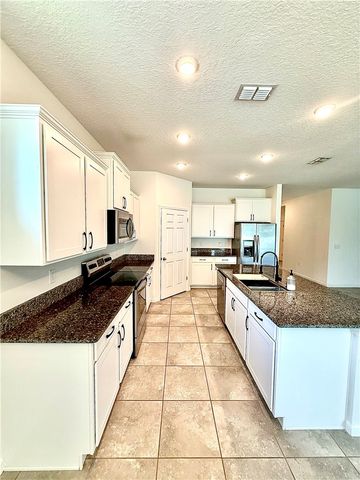 2577 Crowned Eagle Circle SW, Vero Beach, FL 32962