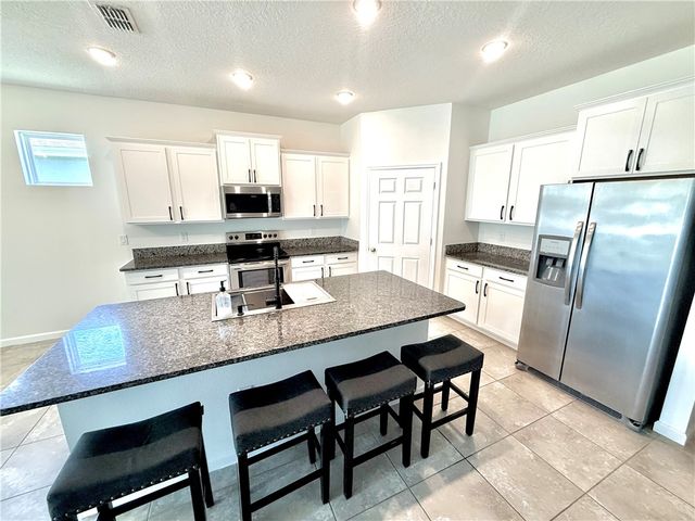 2577 Crowned Eagle Circle SW, Vero Beach, FL 32962