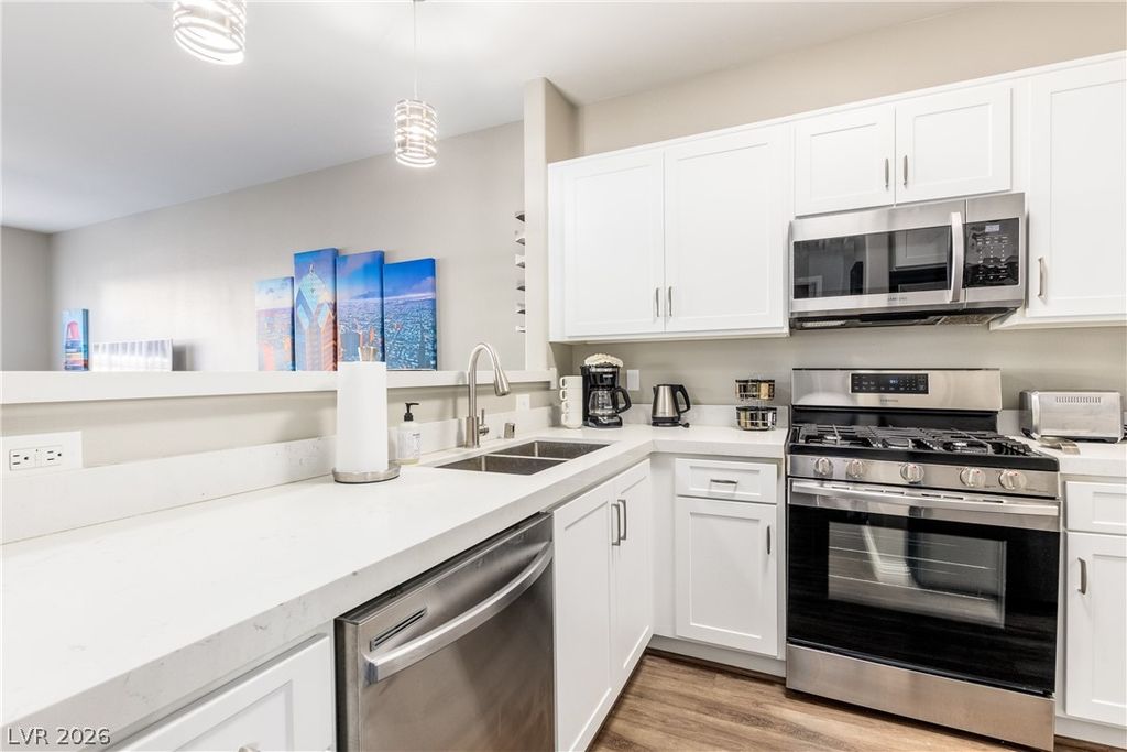 7189 South Durango Drive 102, Las Vegas, NV 89113