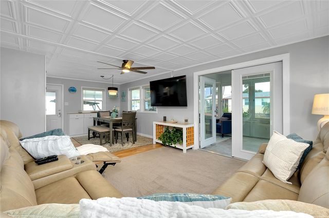 214 ROMA ROAD, Venice, FL 34285