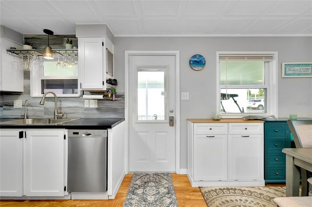 214 ROMA ROAD, Venice, FL 34285