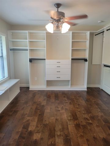 1613 S Hood Street, Alvin, TX 77511