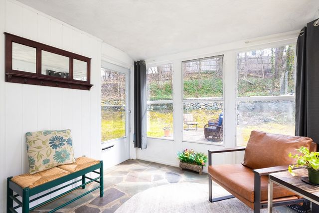 326 Austin St, Newton, MA 02465