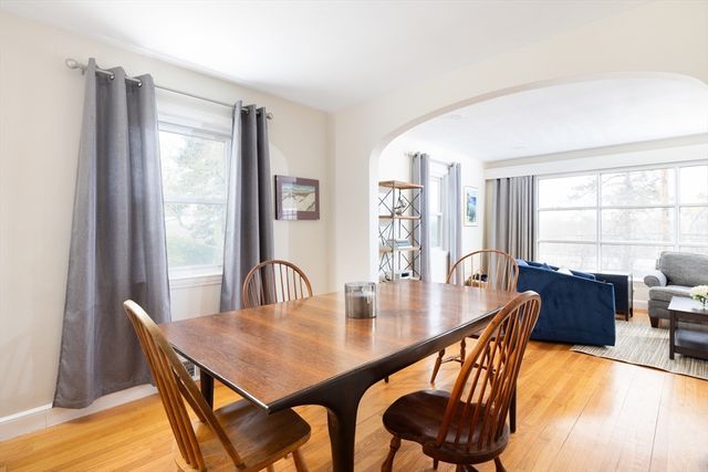 326 Austin St, Newton, MA 02465