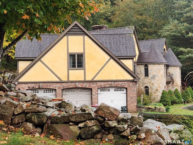 152 & 156 Whitehall Avenue, Stonington, CT 06355