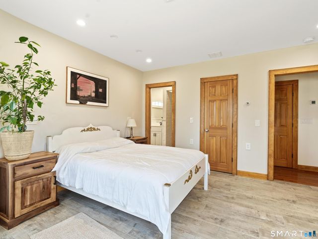 152 & 156 Whitehall Avenue, Stonington, CT 06355