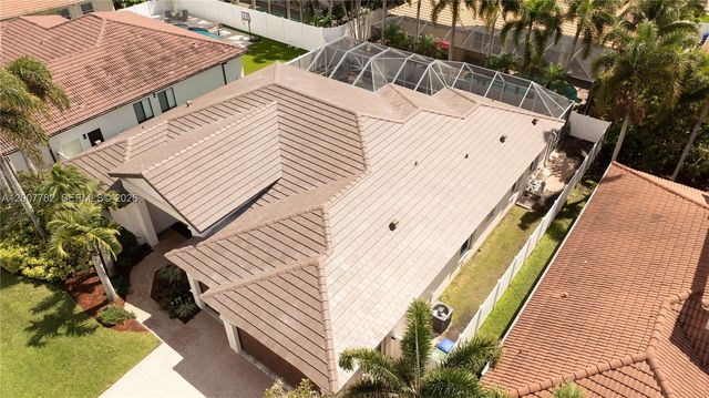 15966 SW 3rd St, Pembroke Pines, FL 33027