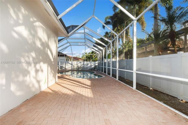 15966 SW 3rd St, Pembroke Pines, FL 33027