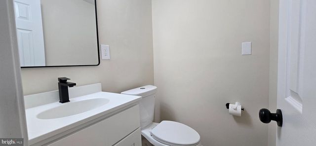1645 CEDDOX ST, Baltimore, MD 21226