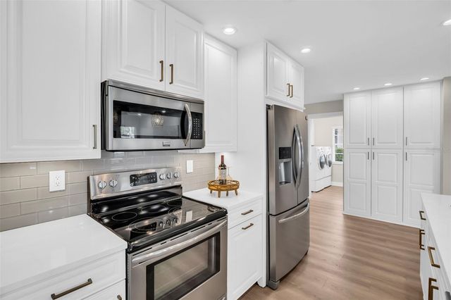 1369 GILLESPIE DRIVE N, Palm Harbor, FL 34684