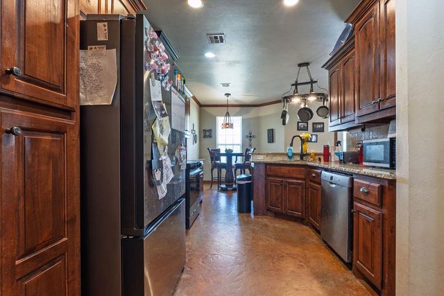 33705 Waco Road, Shawnee, OK 74801