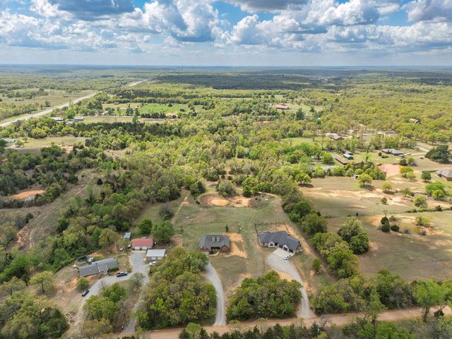 33705 Waco Road, Shawnee, OK 74801