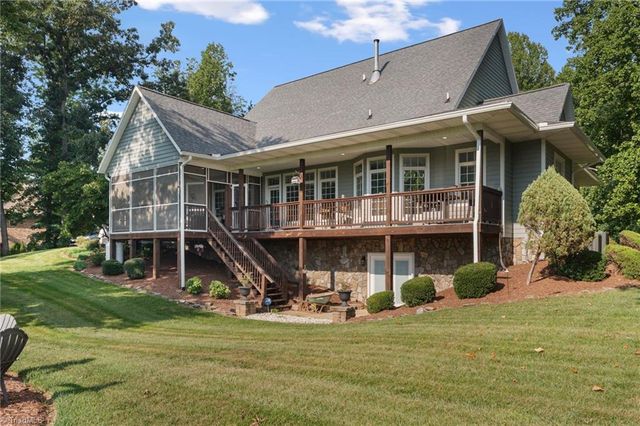 208 Monk Court, North Wilkesboro, NC 28659