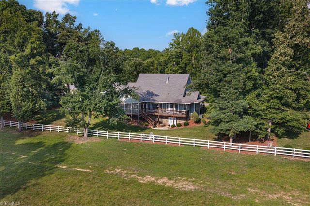 208 Monk Court, North Wilkesboro, NC 28659