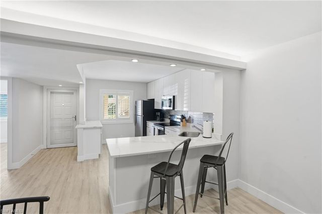 7797 Esmeralda WAY # K102, Naples, FL 34109