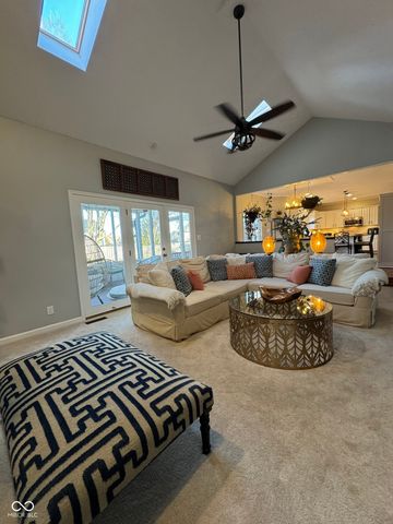 5776 Gyrfalcon Place, Carmel, IN 46033