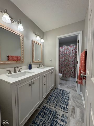 5776 Gyrfalcon Place, Carmel, IN 46033