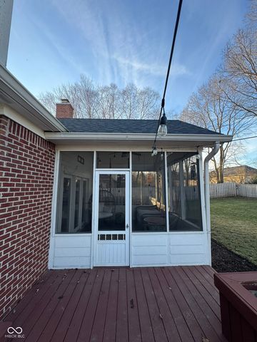 5776 Gyrfalcon Place, Carmel, IN 46033