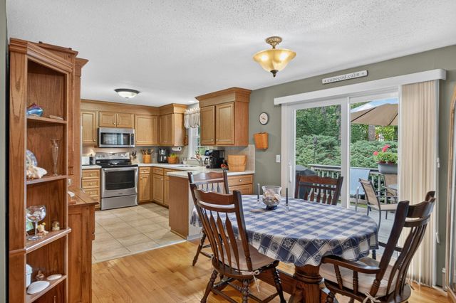 7 Bent Bluff Ln, Yarmouth, MA 02675