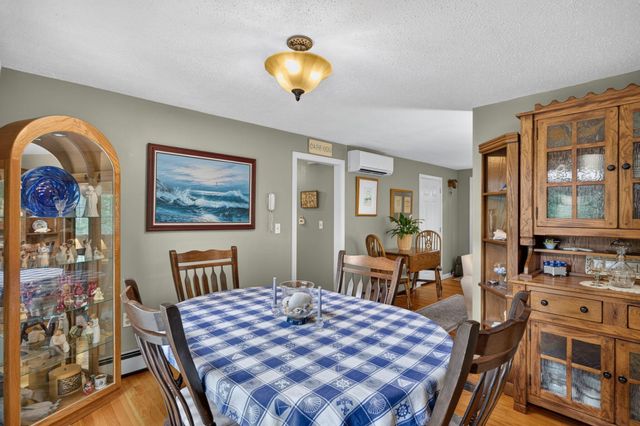 7 Bent Bluff Ln, Yarmouth, MA 02675