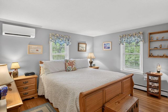 7 Bent Bluff Ln, Yarmouth, MA 02675