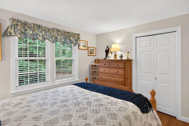7 Bent Bluff Ln, Yarmouth, MA 02675