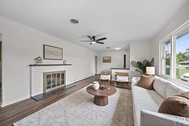 3496 Wicklow Road, Columbus, OH 43204