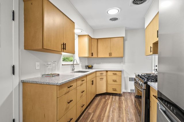 3496 Wicklow Road, Columbus, OH 43204