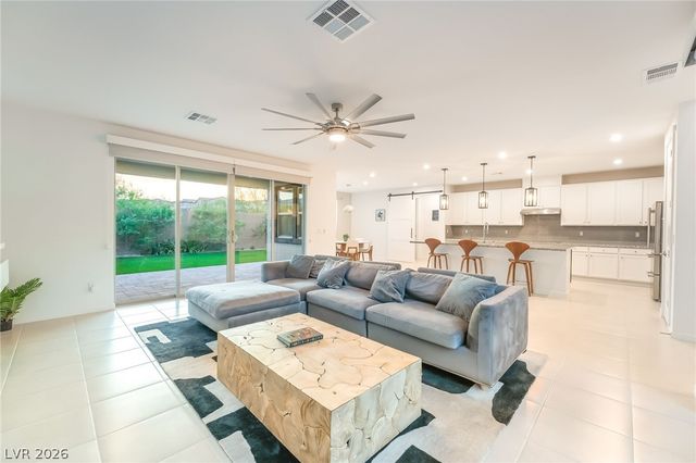 8311 Skye Highlands Street, Las Vegas, NV 89166